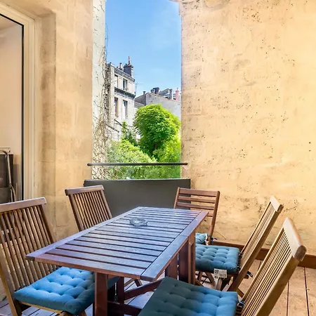 Apartment Aux Portes Du Jardin Public